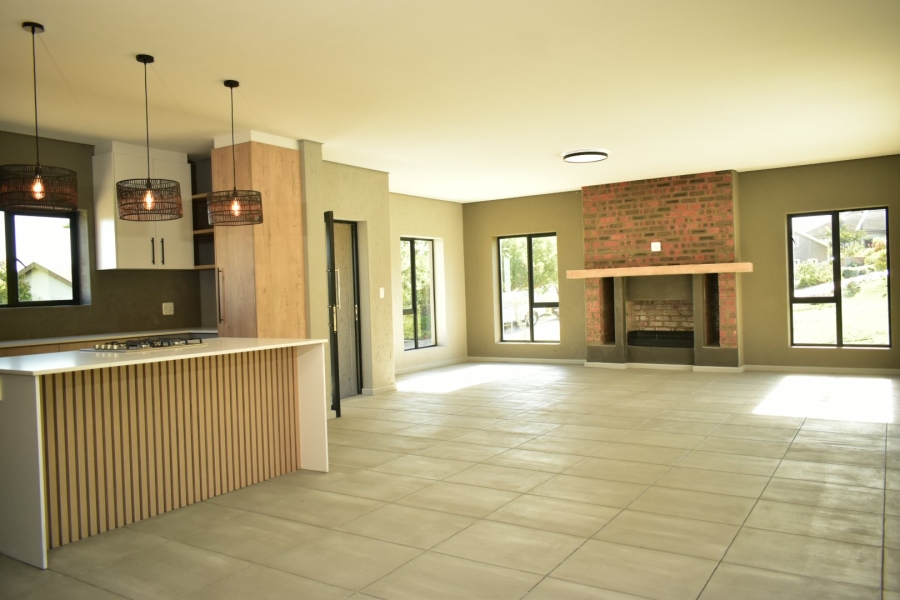 4 Bedroom Property for Sale in Cherry Creek Country Estate Western Cape